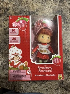 Strawberry Shortcake 5.5" Fashion Doll SCENTED Hair + Accessories - Picture 1 of 3