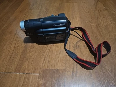 JVC GR-AXM225U Compact VHS Camcorder Camera READ - Image 1 of 4