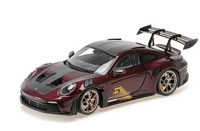 MINICHAMPS, PORSCHE 911 GT3 RS 2024 Viola con decorazioni, 1/18,  MNC110062029 - Immagine 1 di 3