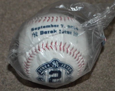 Nuevo en caja Derek Jeter Day Rawlings recuerdo béisbol 7 de septiembre de 2014 retiro Foto 1 de 4