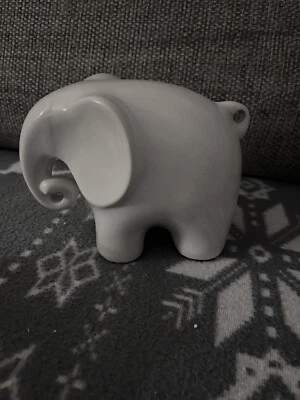Eric The Memo Elephant - Image 1 of 2