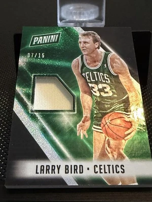 Parche Shimmer Sparkle 2018 Panini The National VIP Gold #LB Larry Bird #/15 Foto 1 de 4
