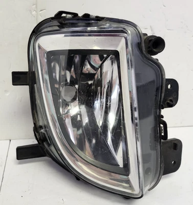 Luz antiniebla halógena para pasajero derecho OEM 2010-2014 Volkswagen Golf GTI 89083012 Foto 1 de 4