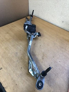 LAND ROVER DEFENDER L663 20-24 FRONT WIPER MOTOR & LINKAGE L8B2-17500-BE - Picture 1 of 11