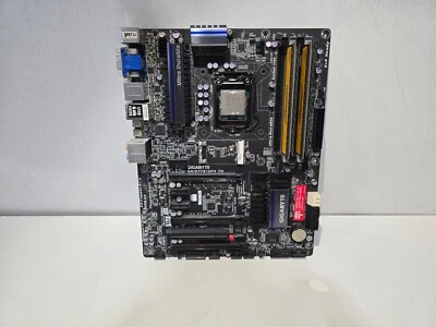 Placa madre Gigabyte GA-Z77X-UP4 TH, Intel Core i5-3570, 16 GB DDR3-1600 RAM Foto 1 de 4