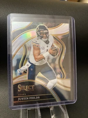 2023 Panini Select - Club Level Silver Prizm Die-Cut #249 Justin Fields - Image 1 of 2