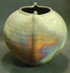 Bellissimo vaso/piantana vulcanica Raku smaltata all'interno firmato Michael Weinburg ex - Foto 1 di 10