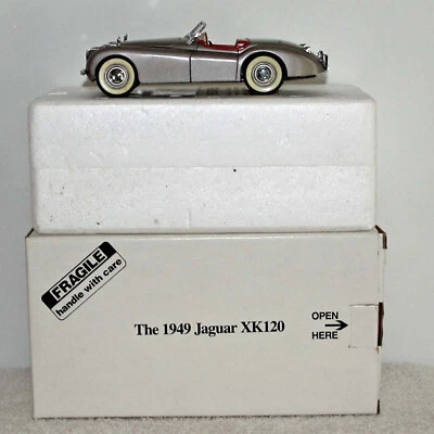 1949 Jaguar XK120 Silver Die Cast 1:24 Danbury Mint…..READ Desc - Image 1 of 4