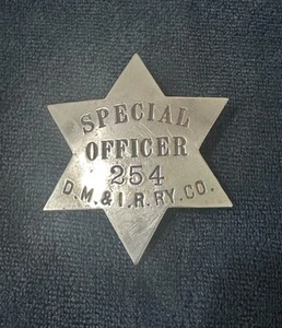 Obsolete/Vintage Duluth, Missabe and Iron Range Railway Special Officer Badge - Picture 1 of 2
