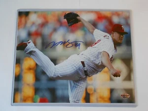 Foto brillante firmada por Vance Worley de 8" x 10" con certificado de autenticidad, Filis - Imagen 1 de 4