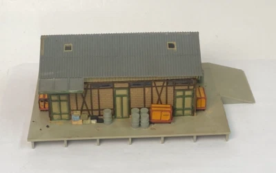 Faller HO 92 农村火车站透明屋顶有裂纹 — 第 1/4 张图片