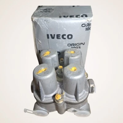 4-Way Protective Valve, genuine Iveco 7148778 - image 1 of 2