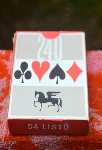 NEW DECK OF HRACI KARTY CZECHOSLOVAKIA PLAYING CARDS - Picture 1 of 4