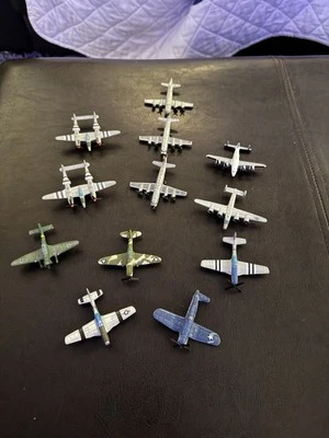 Lote De 12 Micro Máquina Segunda Guerra Mundial Aviones Militares  Foto 1 de 3