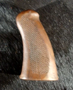 H&R Harrington & Richardson Model 922 .22LR Revolver Checkered Wood Grip Grips - Picture 1 of 6