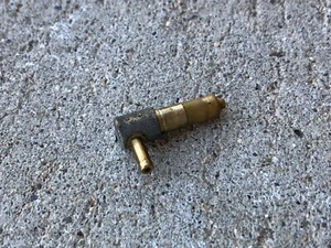 Seadoo GTX GSX RX LRV XP 947 951 DI oil nipple check valve 420956510 420956511 - Picture 1 of 3