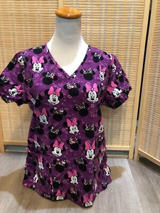 Scrubs Scrub Top Cartoon Disney Mickey and Minnie Mouse Purple Small S (H336) - Picture 1 of 9