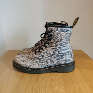 dr martens python black