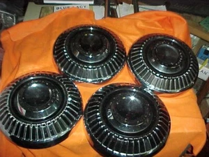 Pontiac Motor Division (4) 1964-1972 Dog Dish Bowl SET Hubcaps GTO Have Cracks - Picture 1 of 4
