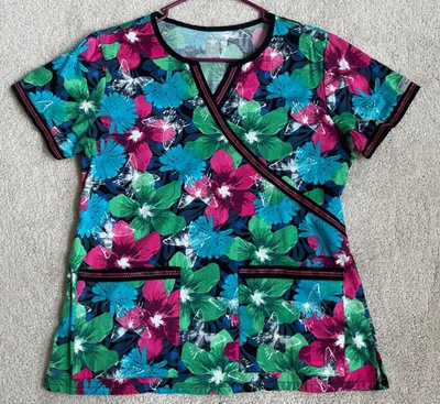 Blusa Médica Para Mujer Med Cuture Negra Fucsia Verde Azul Floral con Mariposas L Foto 1 de 4