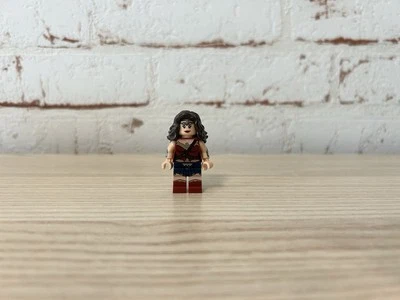 Lego Minifigur DC Super Heroes: Wonder Woman - sh221 - Aus Set 76046  - Bild 1 von 4