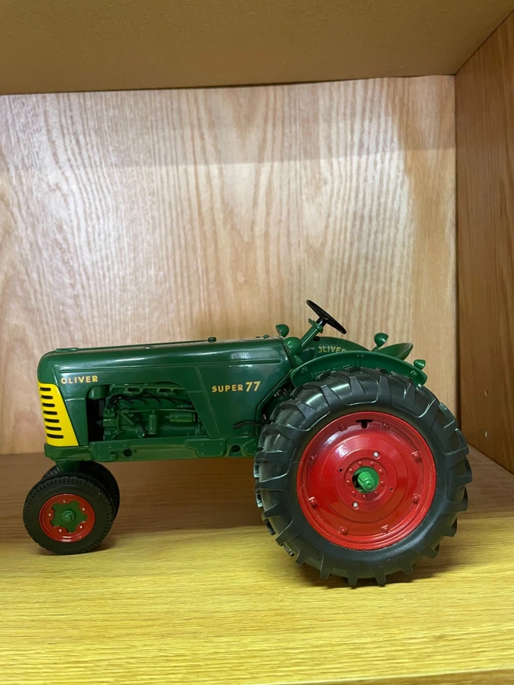 1/16 Oliver Super 77 Diesel Tractor Spec Cast Narrow Front - Image 1 of 4