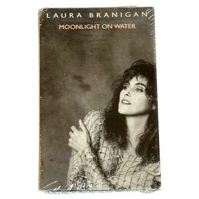 Laura Branigan MOONLIGHT ON WATER Cassette Tape Pop Single Atlantic 7 4-87969 Foto 1 de 3