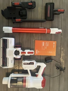 UMLO V111 28Kpa Cordless Handheld Stick Upright Vacuum | Red - Picture 1 of 19