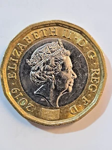 Queen Elizabeth - I I D-G-REG-F-D- 2019 £1 MÜNZE - Bild 1 von 2