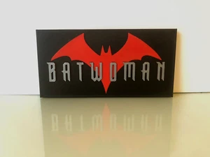 Batwoman Logo Gotham City Her Time Now Action Adventure Crime Drama Sci-Fi DC BW - Picture 1 of 1