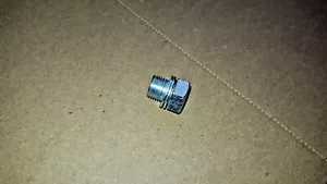 Tornillo ciego adecuado para tapones ciegos Stihl Husqvarna M10 x 1.0 - Imagen 1 de 3