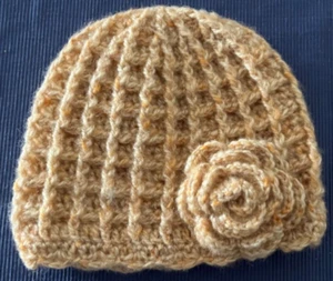 NEW Hand Made Crochet Knit Natural Winter Beanie Hat Girls/Women 7in H x 8.5in W - Picture 1 of 7