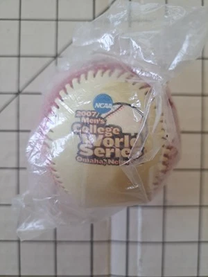 Serie Mundial Universitaria Rosenblatt Stadium 2007 NCAA Rawlings Hombres BIN07 Foto 1 de 4