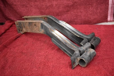 Par de soportes de parachoques delantero Datsun 240Z 1973 73 OEM usado Foto 1 de 4