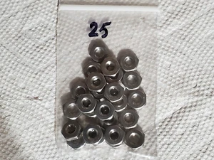 McMaster Carr 91841A011 10-24 Hex Machine Screw Nuts - Imagen 1 de 1