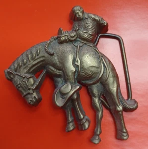 BARON BUCKLES GOOD QUALITY BRASS VINTAGE RODEO / COWBOY BELT BUCKLE 1979 - Picture 1 of 3