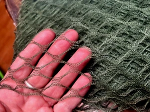 vintage 1940s veil 18" wide netting pine green 1yd made in France - Picture 1 of 6