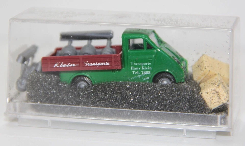 PRALINE USATO 1:87 H0 PLASTICA CAMION KLEIN TRANSPORTE VERDE ART 0933 - Immagine 1 di 1