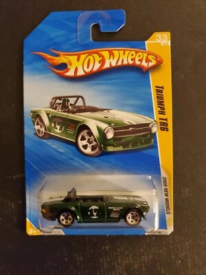 2009 Hot Wheels New Models #33/42, Triumph TR6, Green, Collector #33/190 - Image 1 of 4