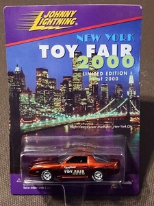 RARE! - NEW YORK TOY FAIR 2000 - 1982 CAMARO Z28 DIECAST 1:64  JOHNNY LIGHTNING  - Bild 1 von 9