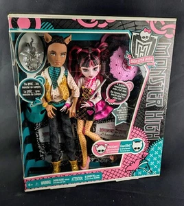 Mattel Monster High Doll Forbitten Love Draculaura Claud Wolf Gift Set 2011 NIB - Picture 1 of 9