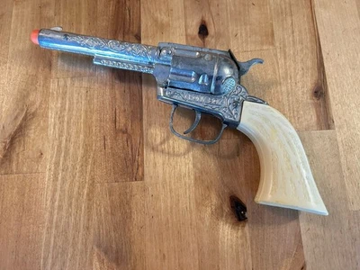 VINTAGE 1960’s Tootsie Toys PONY BOY CAP GUN Pistol White Grips WORKS - Image 1 of 4