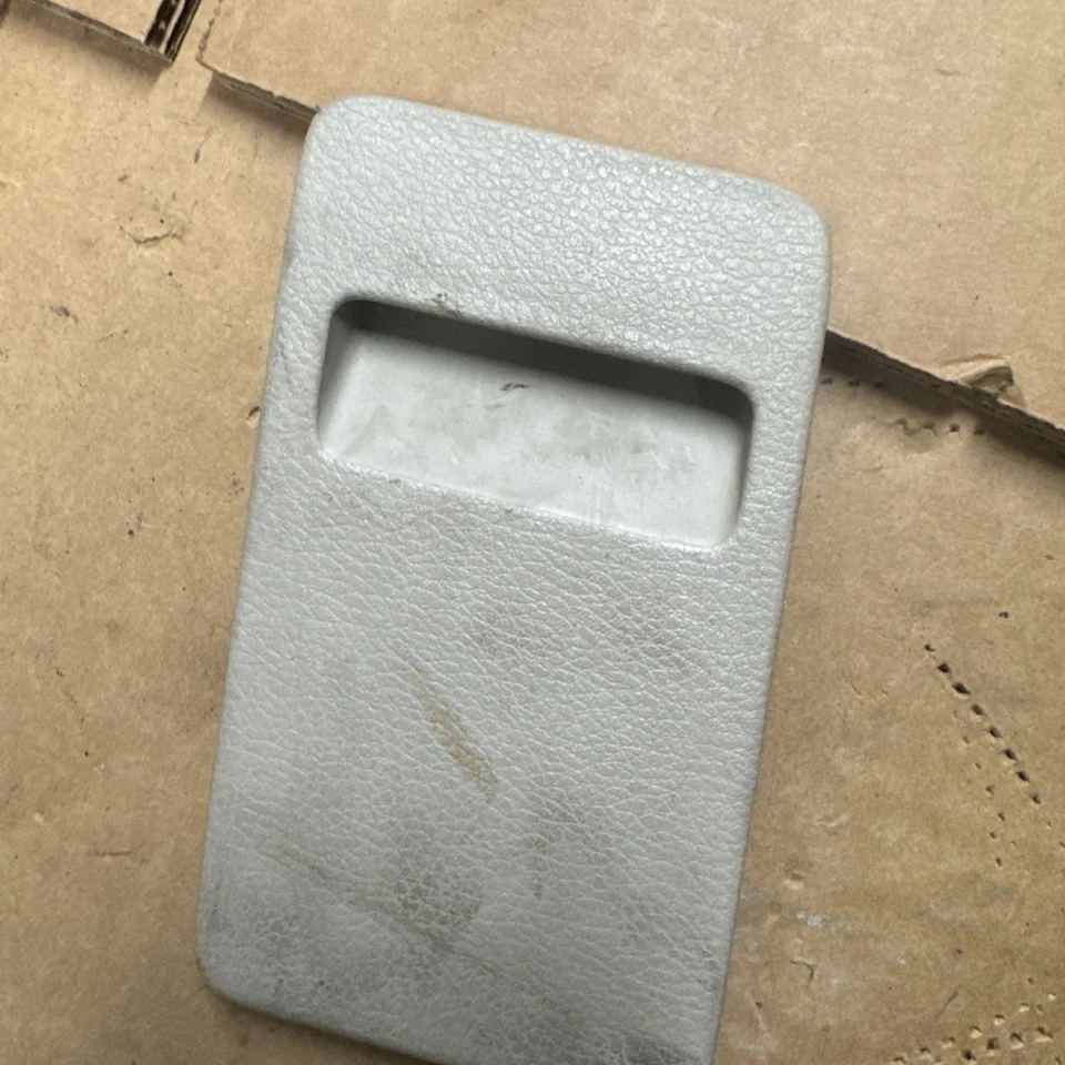 2008 2009 2010 2011 SUBARU IMPREZA Sport interior cubierta de fusibles moldura panel B165 Foto 1 de 4