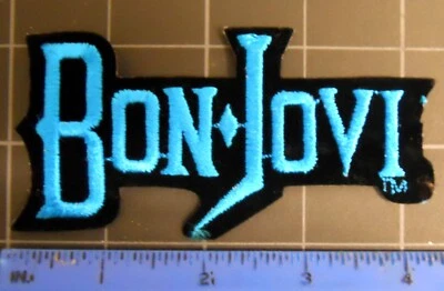 Parche Bon Jovi Hierro Bordado De Colección NUEVO 80 Oficial NJ Resbaladizo Cuando Mojado Foto 1 de 4