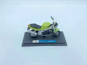 Modell Moto TRIUMPH SPEED TRIPLE 955i - Maisto - Skala 1:18 Grün - Bild 1 von 4