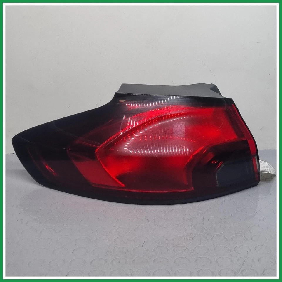 Fanale Posteriore Incandescenza Sinistro SX Opel Zafira C 13386603 2011 2016  - Immagine 1 di 4