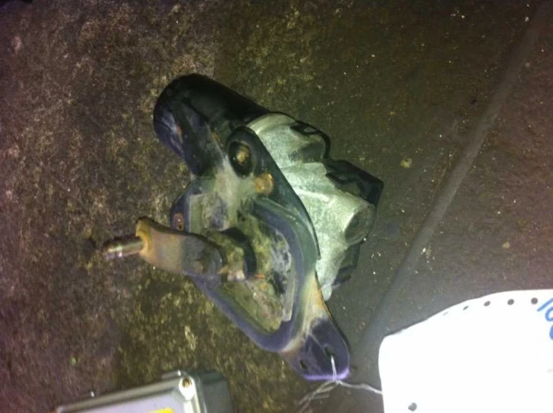 94 95 96 97 福特雷鸟 WINDSHIELD WIPER 发动机 — 第 1/2 张图片