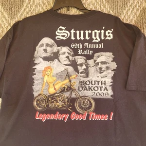 Sturgis 2009 Biker Rally South Dakota Mens 3XL T-shirt Pin-up Girl Chopper Black - Picture 1 of 7