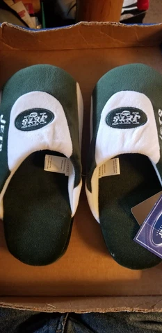 NWT NEW YORK JETS LOUNGE SLIPPERS  medium BY FOREVER COLLECTABLES ..NOS Cover