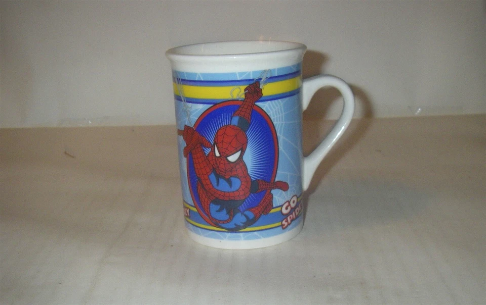 Taza Marvel Spider Man Go Spidey 2011 G1403 Foto 1 de 1